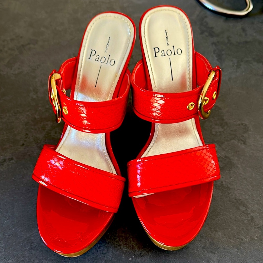 Super comfortable, sexy red wedges!